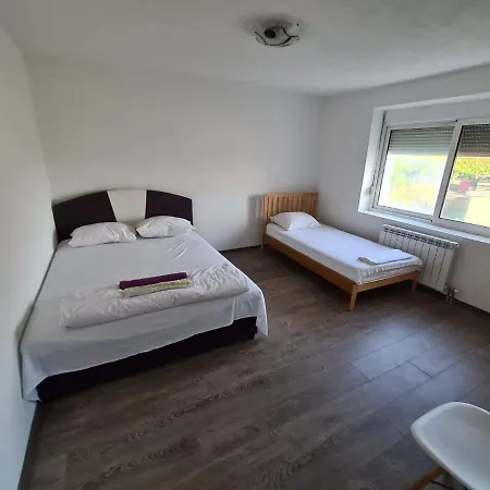Capsule hotel M2 Sobe *